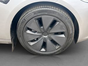 Tesla Model 3 bild 35