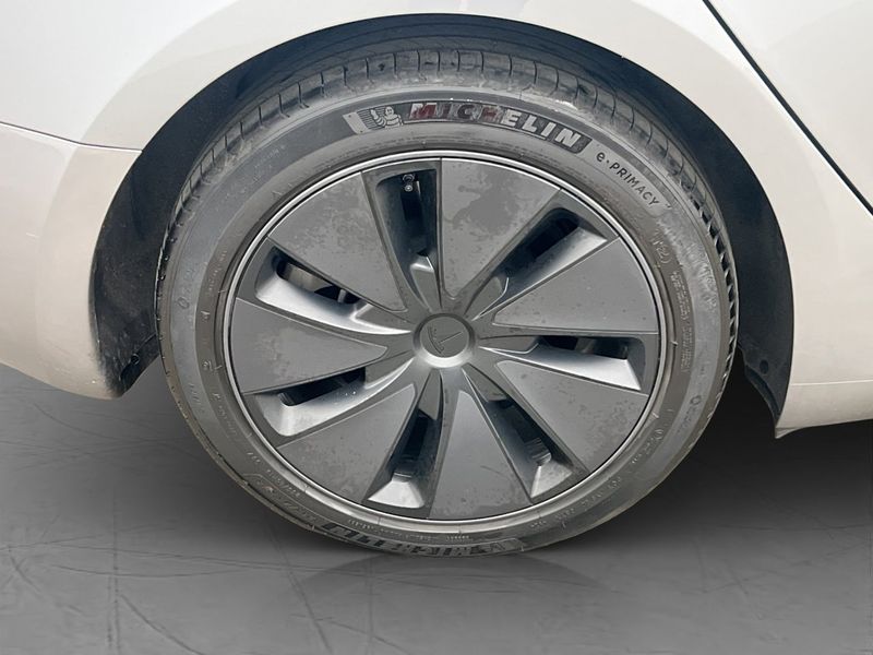 Tesla Model 3 bild 34