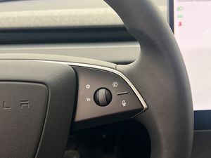 Tesla Model 3 bild 14