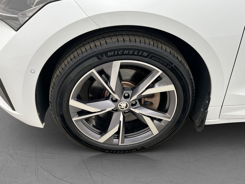Skoda Enyaq bild 38