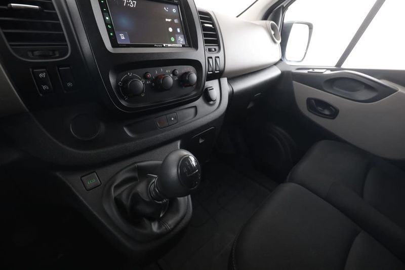 Renault Trafic bild 23
