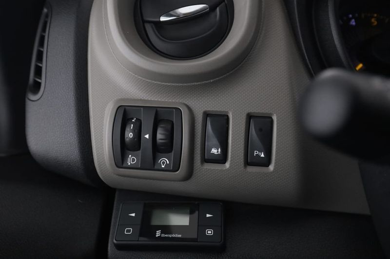 Renault Trafic bild 33