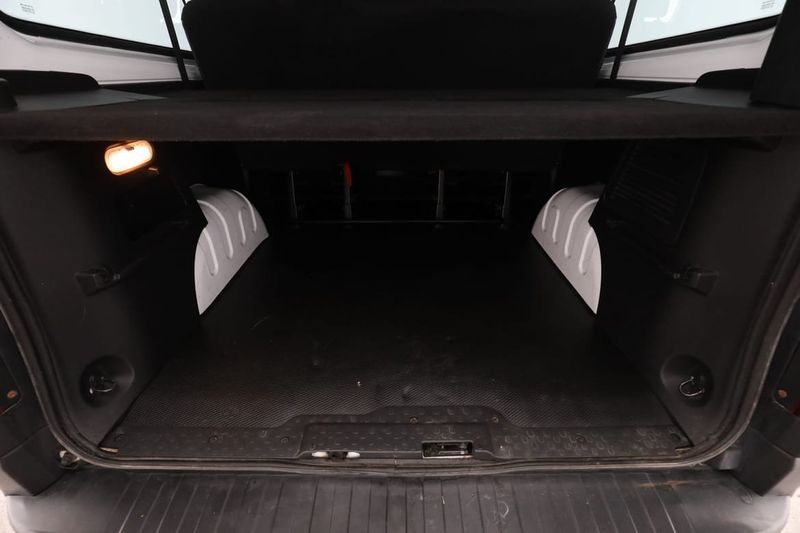 Renault Trafic bild 18