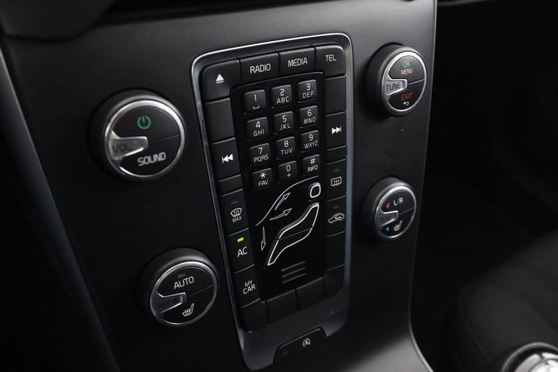 Volvo V40 bild 24