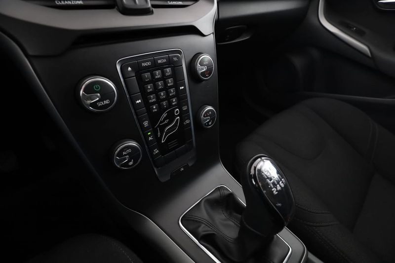 Volvo V40 bild 23