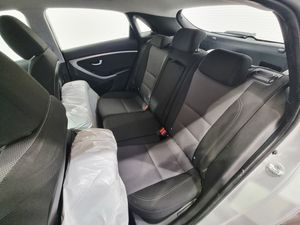 Hyundai i30 bild 9