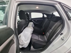 Hyundai i30 bild 8