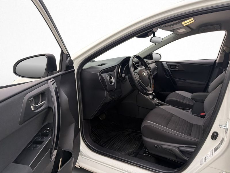 Toyota Auris bild 9