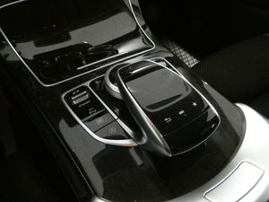 Mercedes GLC220 bild 13