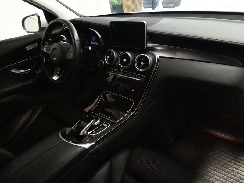 Mercedes GLC220 bild 11