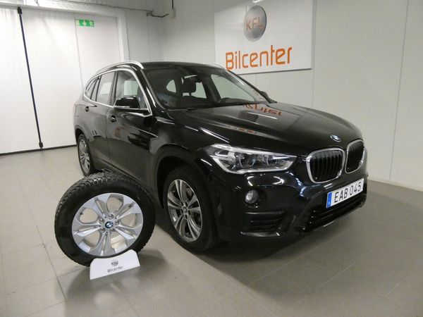 BMW X1 xDrive20d Drag-HUD-Kamera-Navi-Rattvärme-SoV - 2019