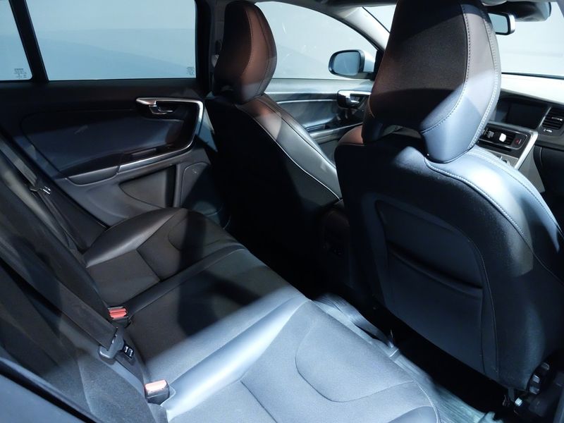 Volvo V60 bild 7
