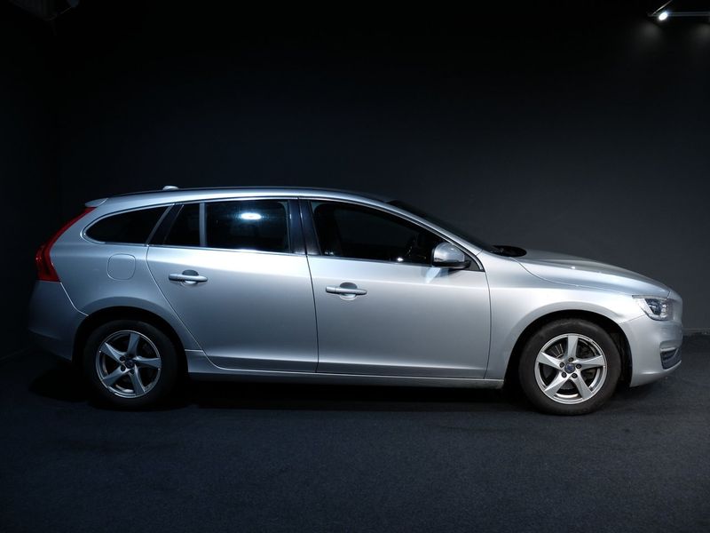 Volvo V60 bild 2