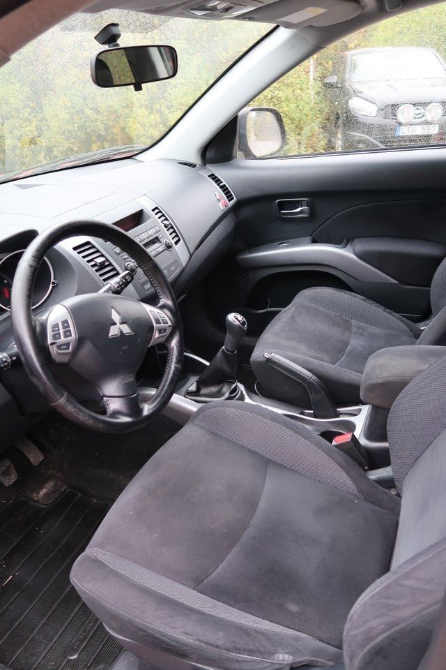 Mitsubishi Outlander bild 6