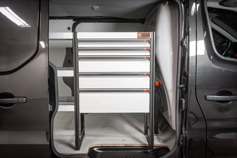 Renault Trafic bild 16