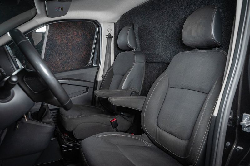 Renault Trafic bild 17