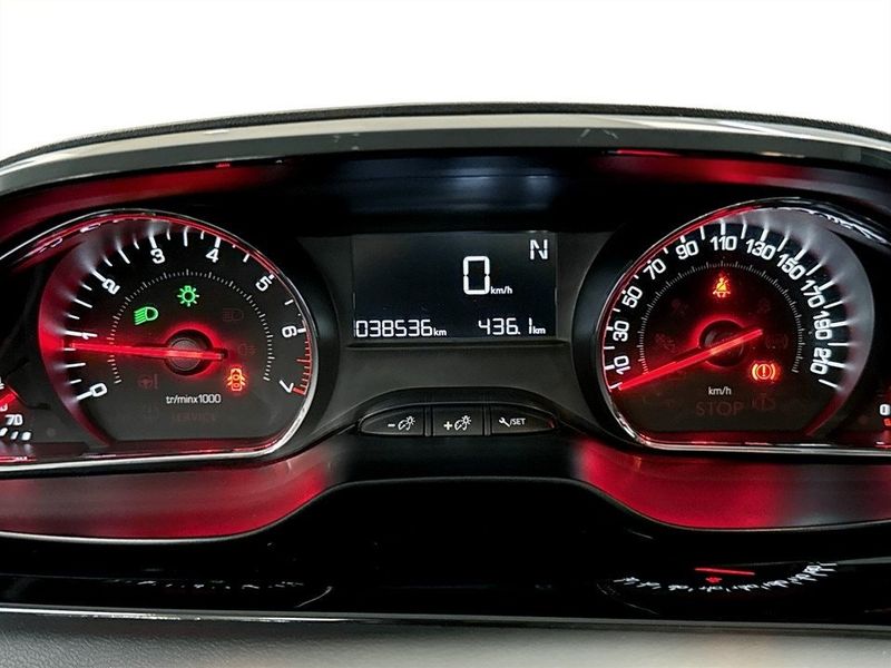 Peugeot 208 bild 9