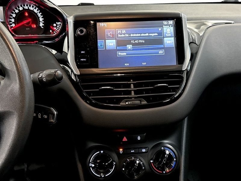 Peugeot 208 bild 11
