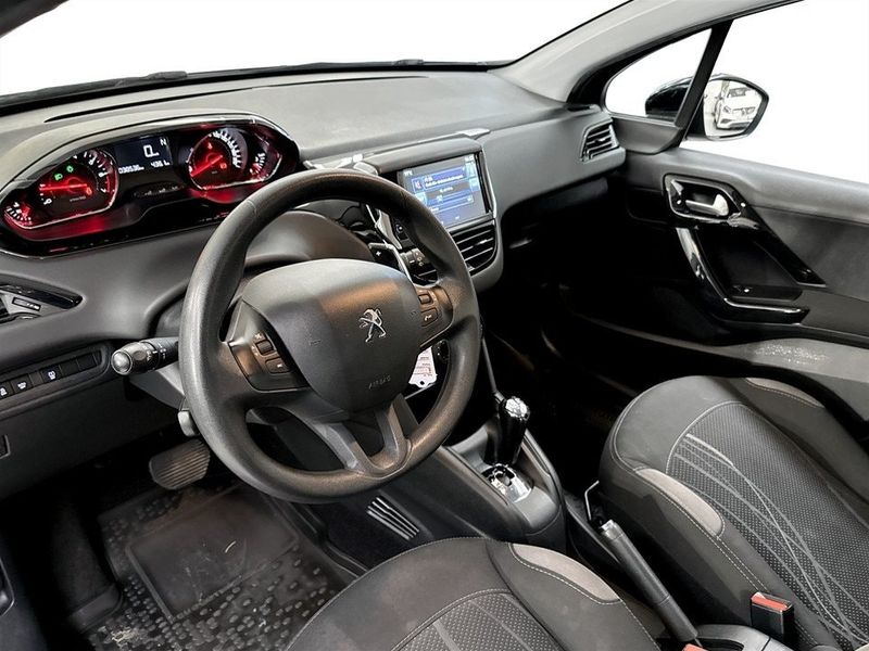 Peugeot 208 bild 4