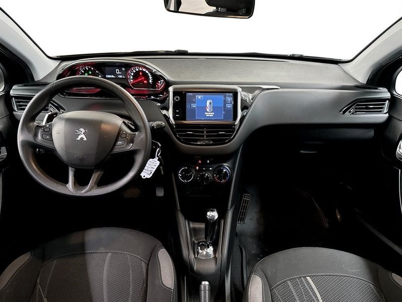 Peugeot 208 bild 6