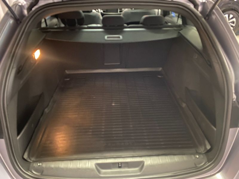 Peugeot 308 SW bild 7