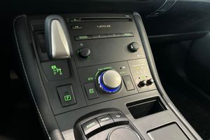 Lexus CT bild 11