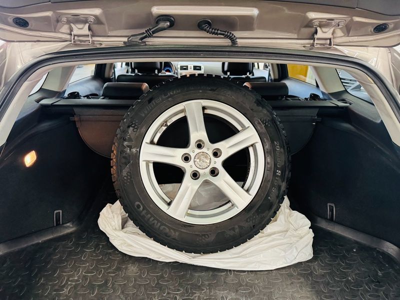 Toyota Avensis bild 12