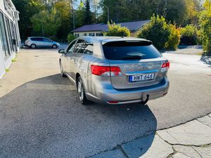 Toyota Avensis bild 4