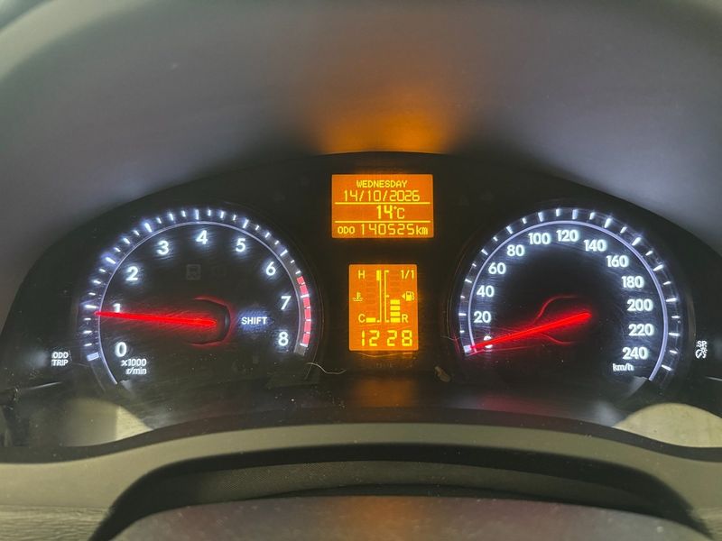 Toyota Avensis bild 21