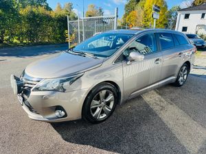 Toyota Avensis bild 9