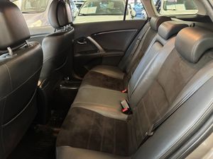 Toyota Avensis bild 19