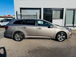 Toyota Avensis bild 10