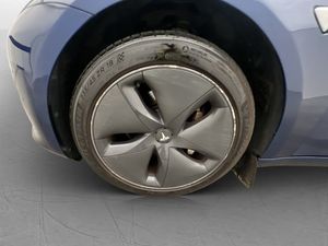 Tesla Model 3 bild 28