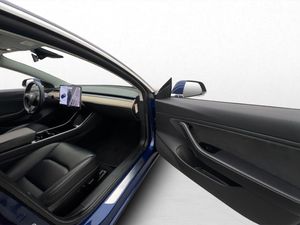 Tesla Model 3 bild 26