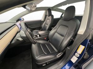 Tesla Model 3 bild 14