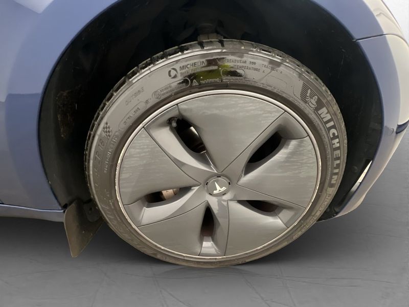 Tesla Model 3 bild 31