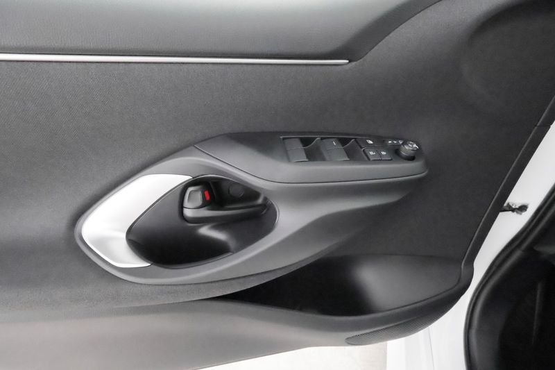 Mazda 2 bild 17