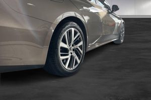 Mercedes E300 bild 5