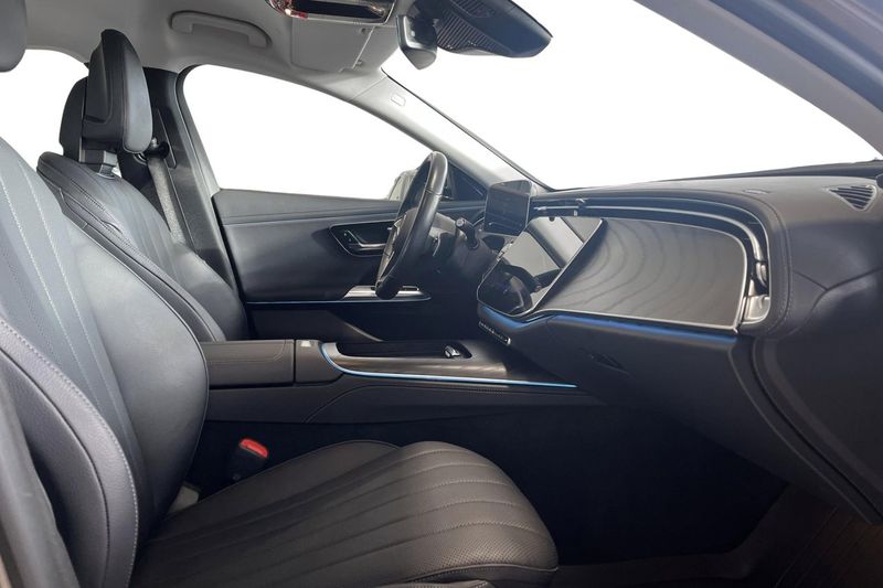 Mercedes E300 bild 9