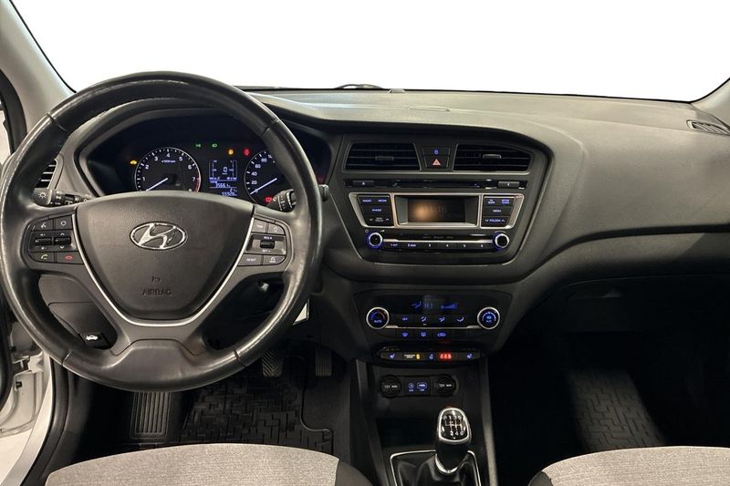 Hyundai i20 bild 4