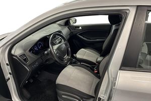 Hyundai i20 bild 3