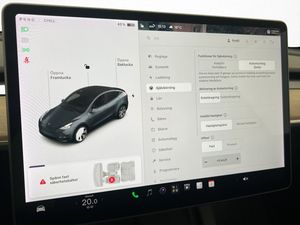 Tesla Model Y bild 23