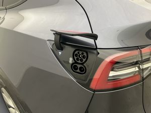 Tesla Model Y bild 29