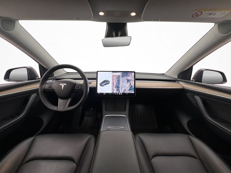 Tesla Model Y bild 15