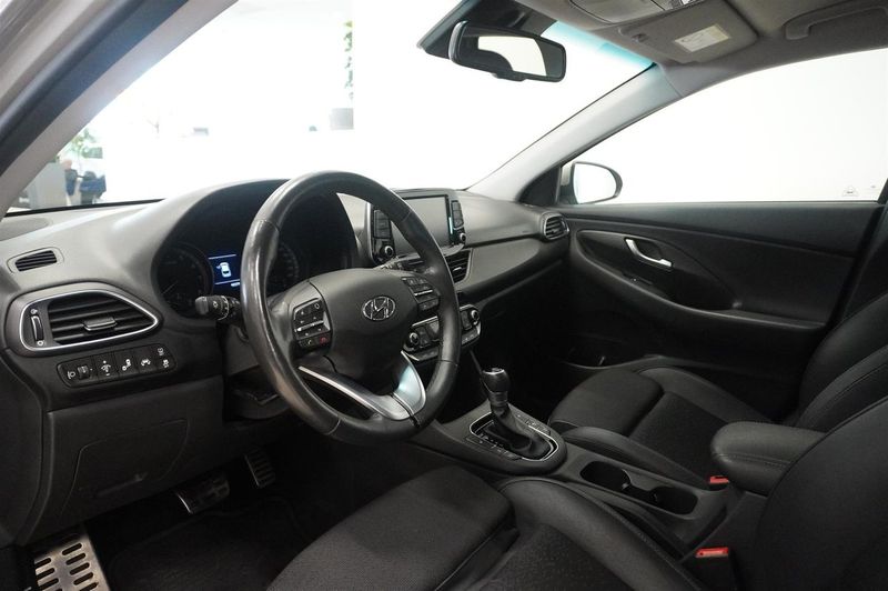 Hyundai i30 bild 2