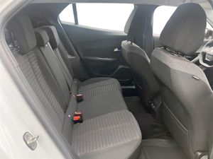 Peugeot e-2008 bild 12