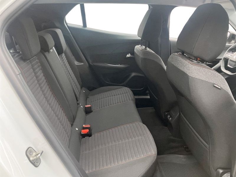 Peugeot e-2008 bild 12