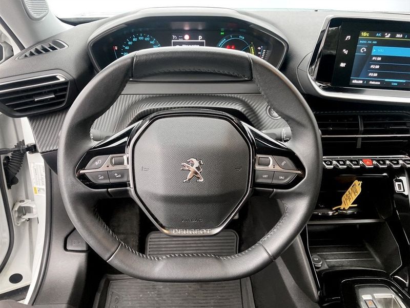 Peugeot e-2008 bild 7
