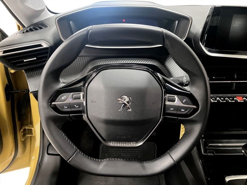 Peugeot 208 bild 7