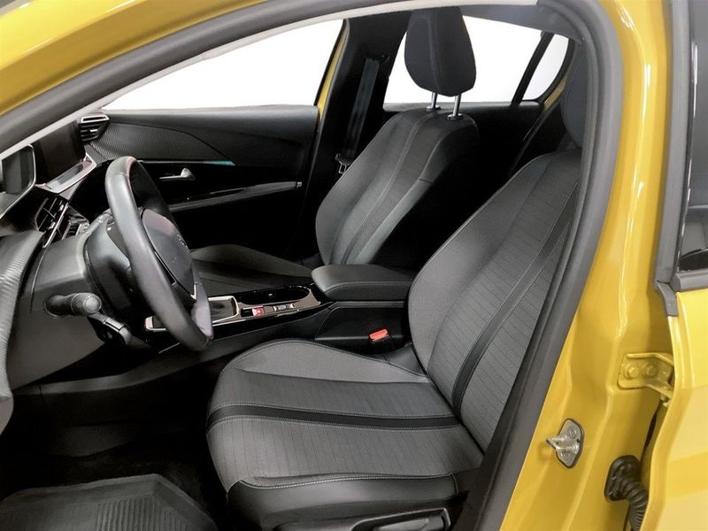 Peugeot 208 bild 4